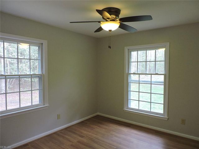 8259 Guinea RD, Hayes, VA 23072