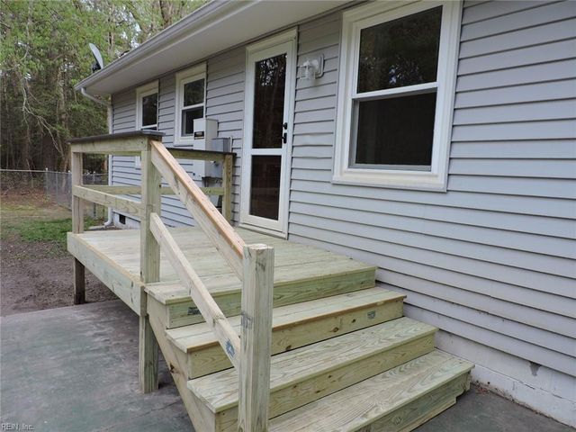 8259 Guinea RD, Hayes, VA 23072