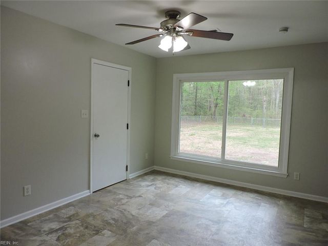 8259 Guinea RD, Hayes, VA 23072