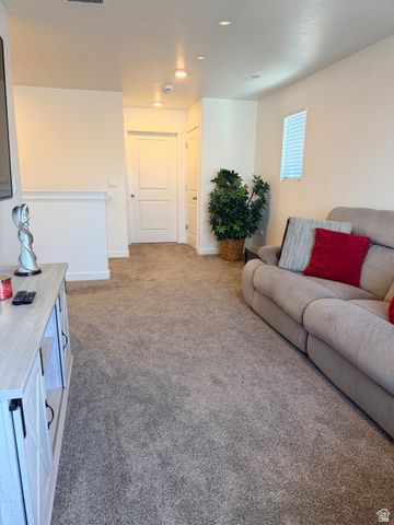 8753 ALLUVIAL DR, Magna, UT 84044