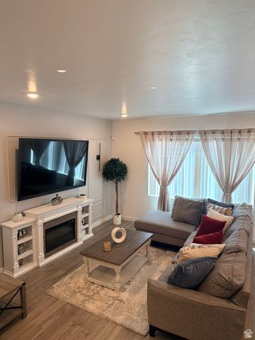 8753 ALLUVIAL DR, Magna, UT 84044