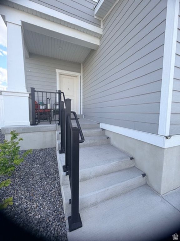 8753 ALLUVIAL DR, Magna, UT 84044