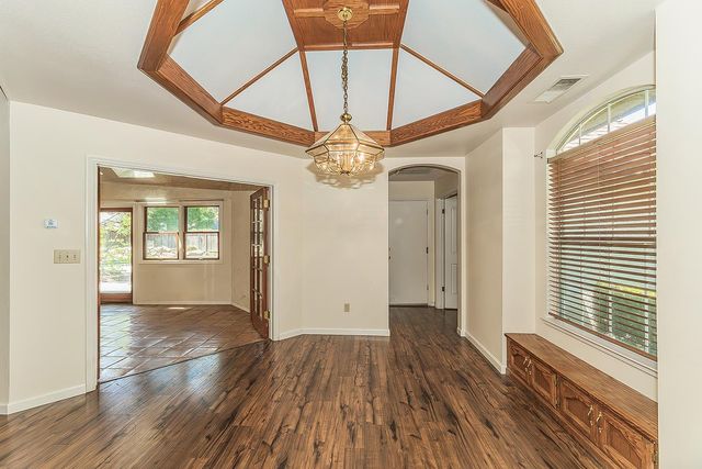 534 E Mariners Circle, Fresno, CA 93730