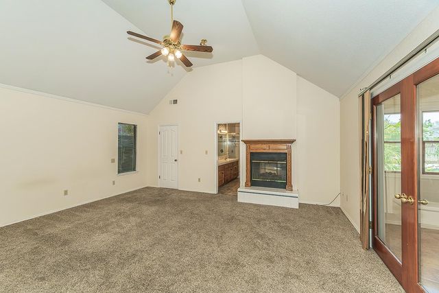 534 E Mariners Circle, Fresno, CA 93730