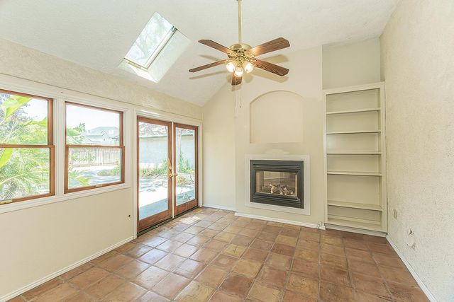 534 E Mariners Circle, Fresno, CA 93730