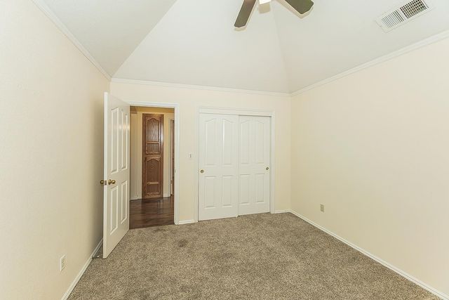 534 E Mariners Circle, Fresno, CA 93730