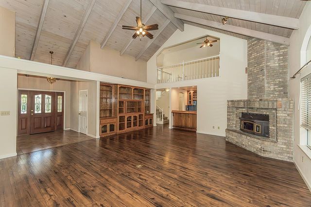 534 E Mariners Circle, Fresno, CA 93730