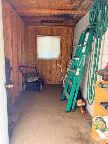 127 Shoshone Ave, Nampa, ID 83651