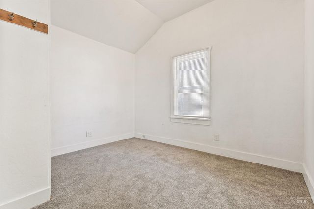 127 Shoshone Ave, Nampa, ID 83651