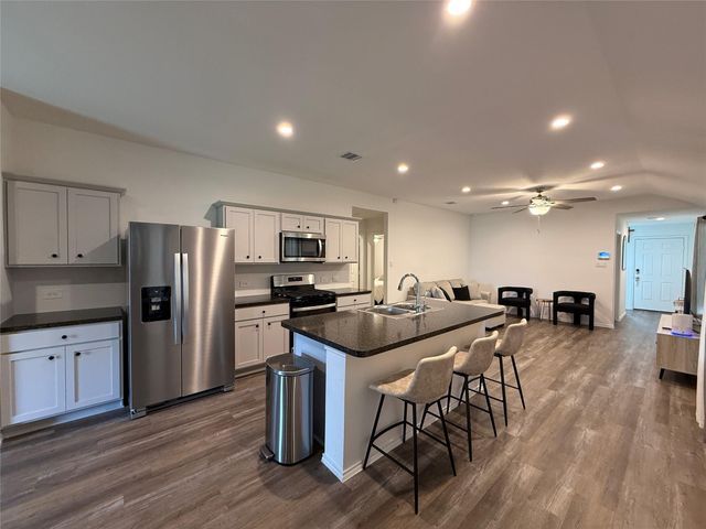 5607 Redstone Gardens Drive, Spring, TX 77373