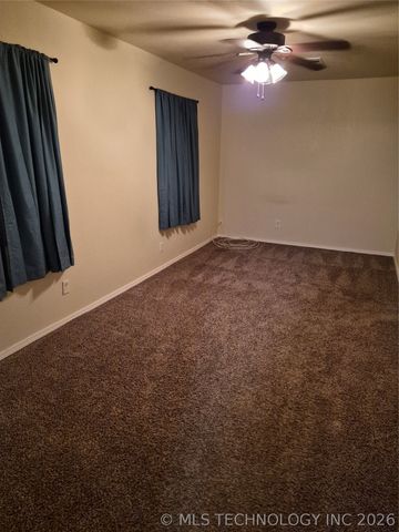 316 NW 6th, Checotah, OK 74426