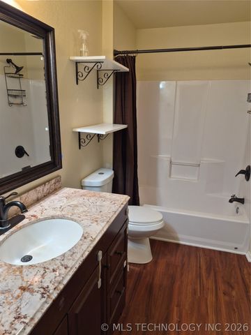 316 NW 6th, Checotah, OK 74426