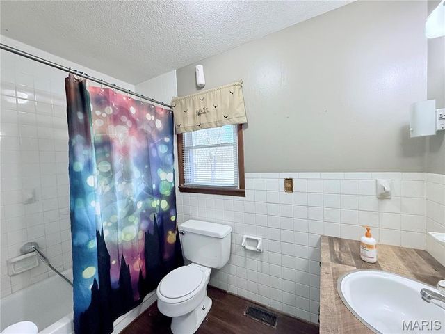 430 N Fredrick Street, Houston, MO 65483