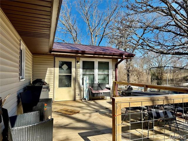 430 N Fredrick Street, Houston, MO 65483