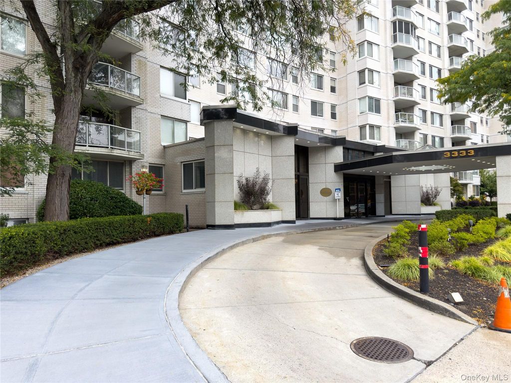 3333 Henry Hudson Parkway 5T, Bronx, NY 10463 — exterior
