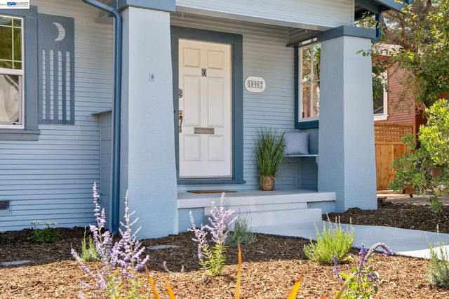 10907 Julius St, Oakland, CA 94605