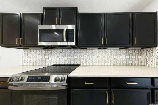 10423 Medio Crk, San Antonio, TX 78245