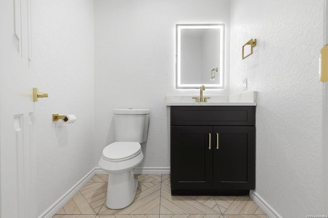 10423 Medio Crk, San Antonio, TX 78245