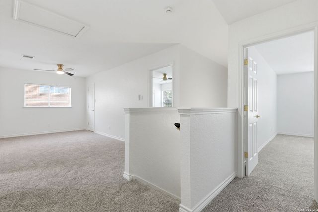10423 Medio Crk, San Antonio, TX 78245
