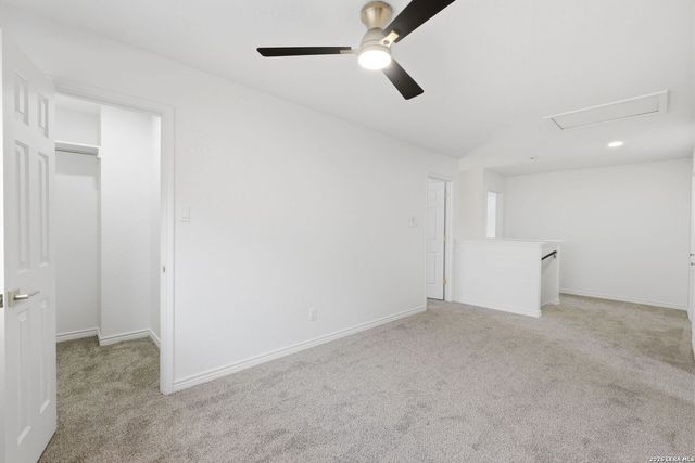 10423 Medio Crk, San Antonio, TX 78245