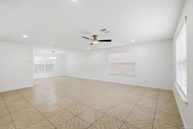 10423 Medio Crk, San Antonio, TX 78245