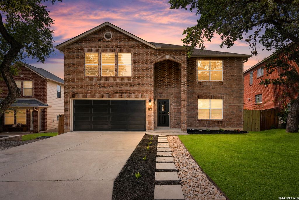 10423 Medio Crk, San Antonio, TX 78245