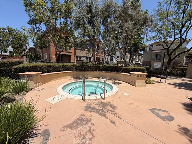 628 W 1st, Claremont, CA 91711