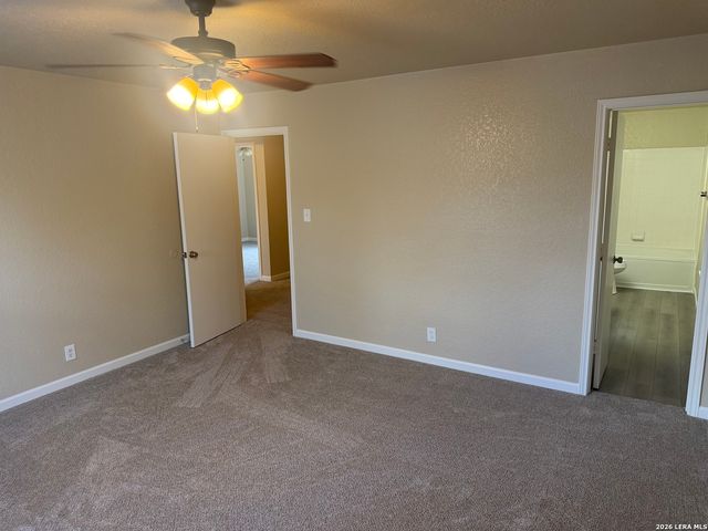 7822 Hedrick Farm, San Antonio, TX 78239