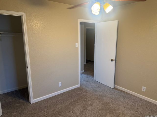 7822 Hedrick Farm, San Antonio, TX 78239