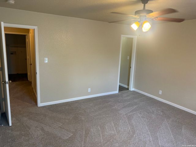 7822 Hedrick Farm, San Antonio, TX 78239