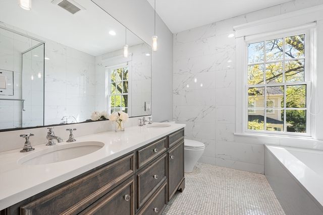 2 Brattle Circle 2, Cambridge, MA 02138