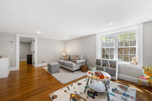 2 Brattle Circle 2, Cambridge, MA 02138