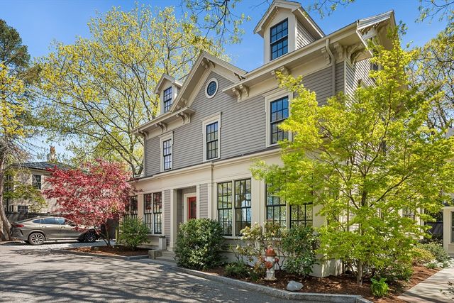 2 Brattle Circle 2, Cambridge, MA 02138