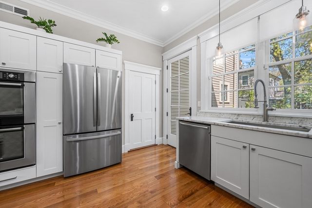 2 Brattle Circle 2, Cambridge, MA 02138