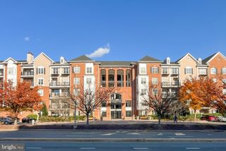 501 HUNGERFORD DR #201, Rockville, MD 20850