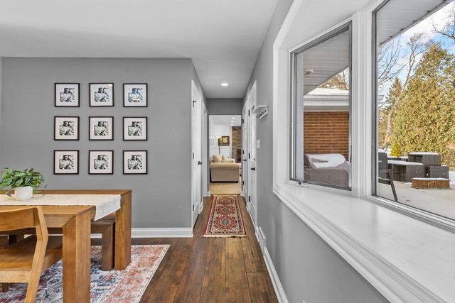 7864 N Green Bay ROAD, River Hills, WI 53217