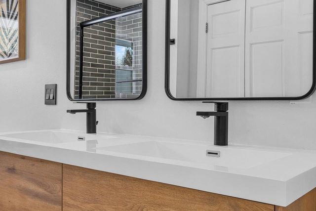 7864 N Green Bay ROAD, River Hills, WI 53217