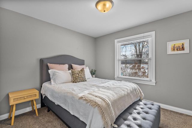 7864 N Green Bay ROAD, River Hills, WI 53217