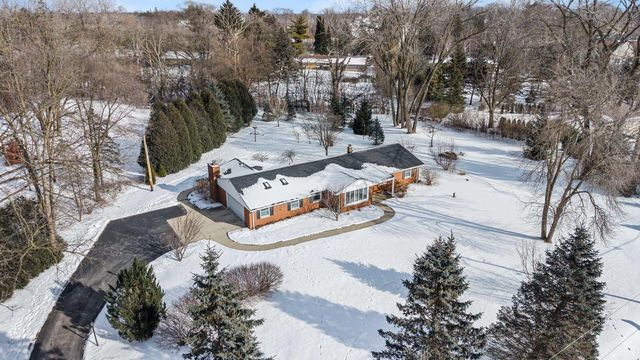 7864 N Green Bay ROAD, River Hills, WI 53217