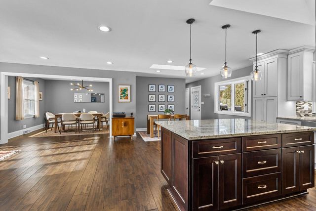 7864 N Green Bay ROAD, River Hills, WI 53217