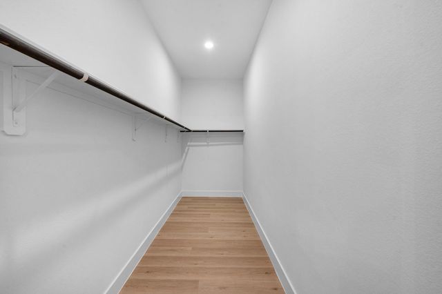 2347 Knoblock, Houston, TX 77023