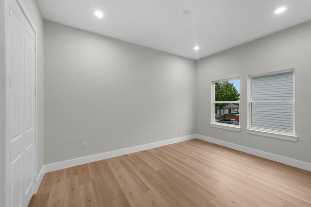 2347 Knoblock, Houston, TX 77023