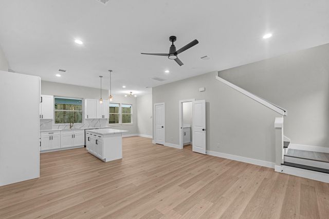 2347 Knoblock, Houston, TX 77023