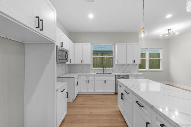 2347 Knoblock, Houston, TX 77023