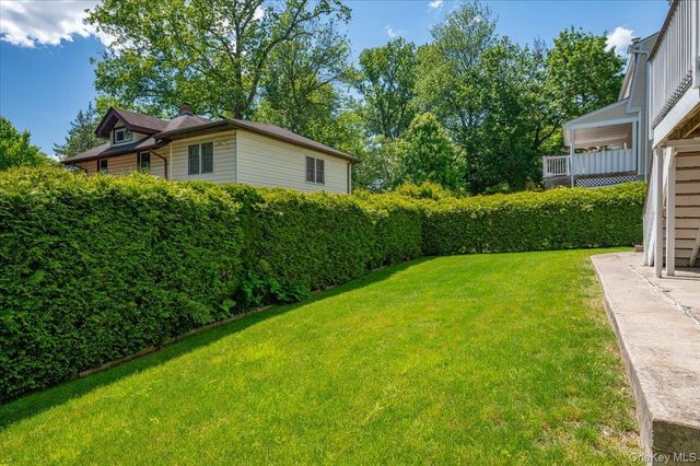 49 N Chatsworth Avenue, Larchmont, NY 10538