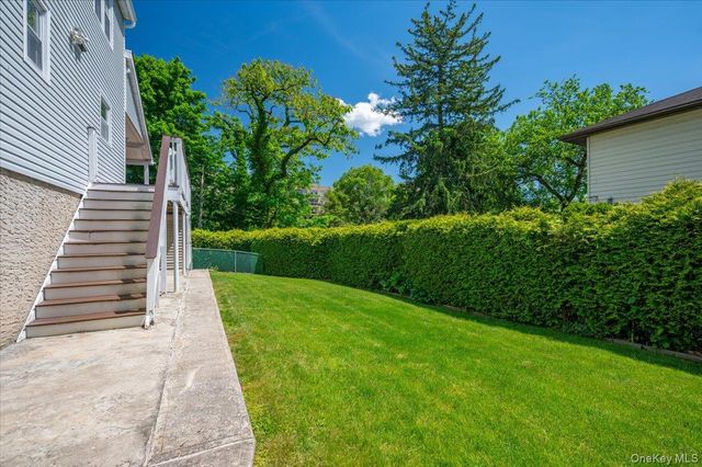 49 N Chatsworth Avenue, Larchmont, NY 10538
