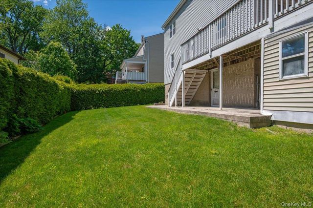 49 N Chatsworth Avenue, Larchmont, NY 10538