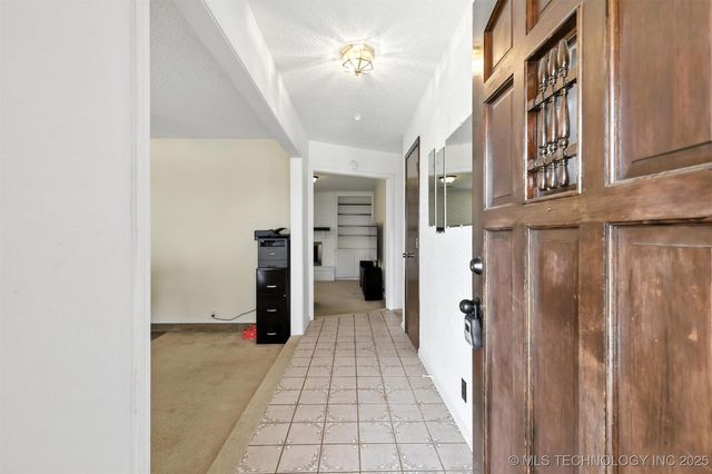 6627 Castle Court, Bartlesville, OK 74006