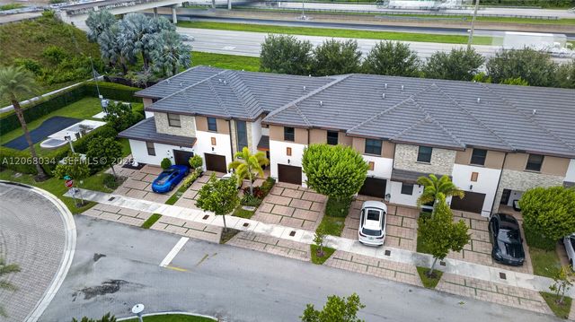 15488 NW 91st Ct, Miami Lakes, FL 33018