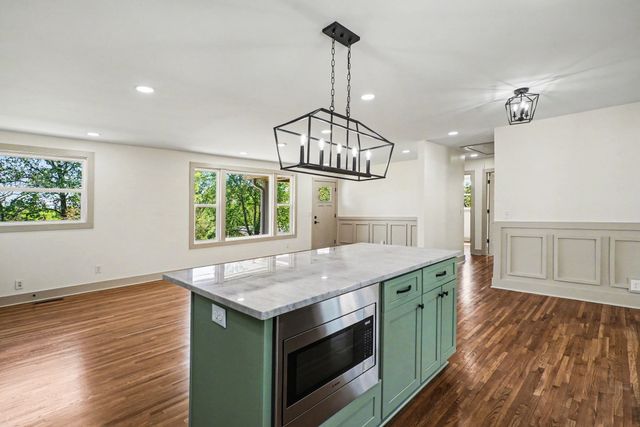 317 Willard Dr, Nashville, TN 37211
